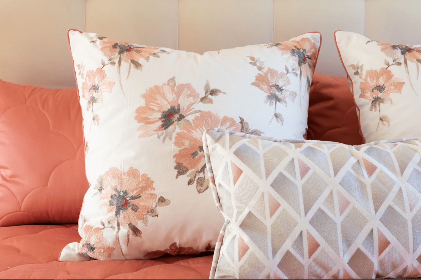Florals Are Blooming Again in Interior Design